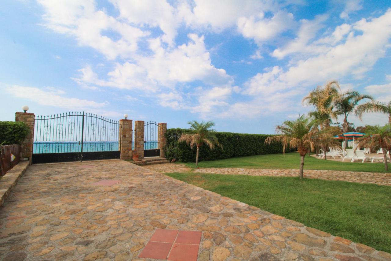 Il Geranio - Resort & Suites Acquedolci Exteriér fotografie