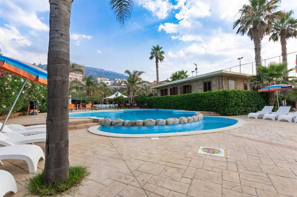 Il Geranio - Resort & Suites Acquedolci Exteriér fotografie